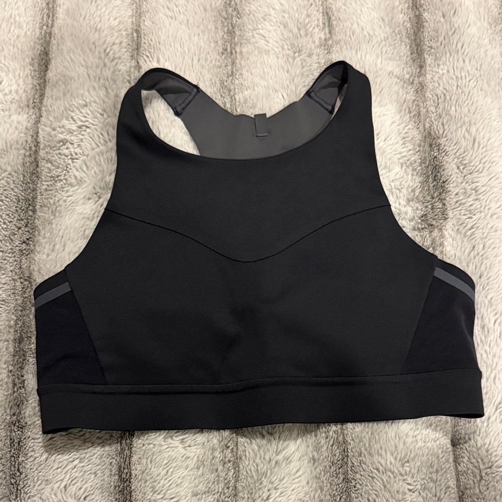Brooks drive 3 pocket sports bra